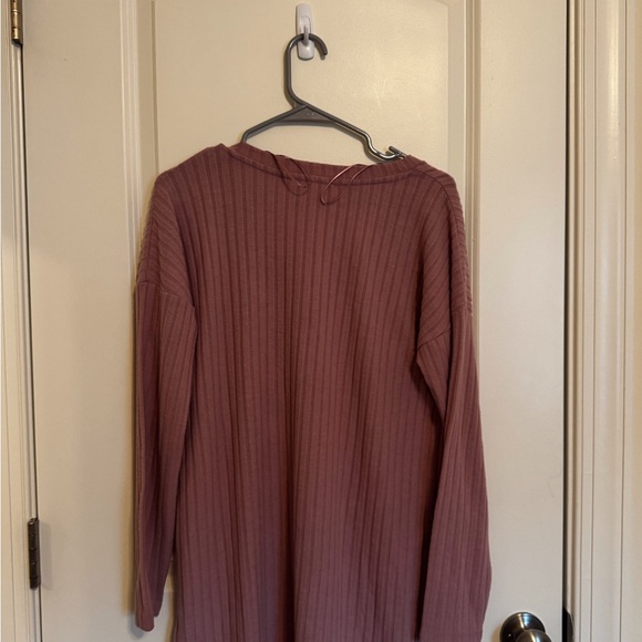 Olive-Oak Ribbed High/Low Long Sleeve - Picture 3 of 3